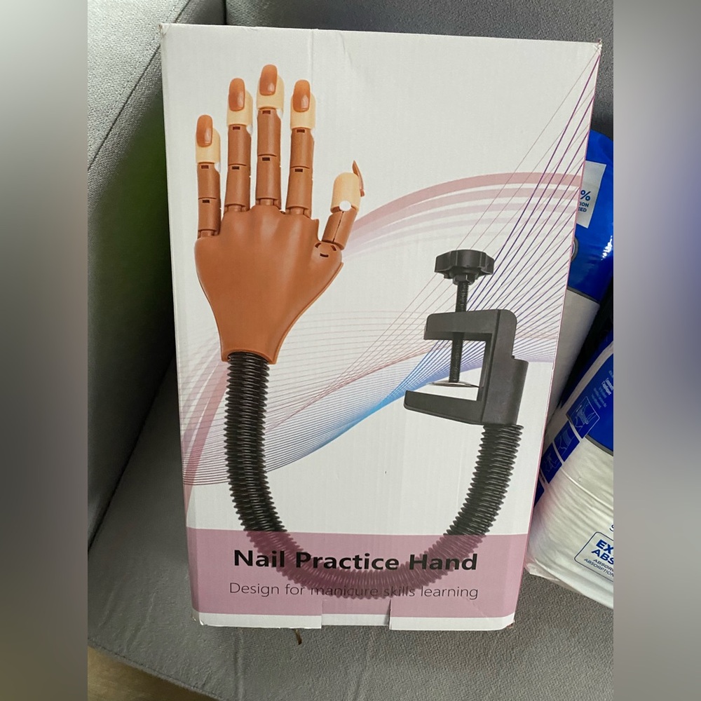 nail practice hand
